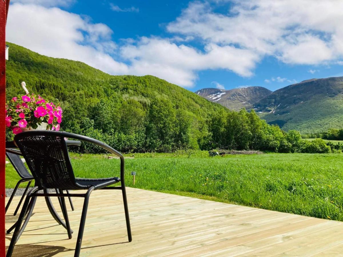 Rodseth Gardsovernatting Hytter Molde Exteriör bild